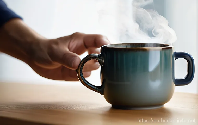 불교에서의 공 空  개념 - A person, wearing modest outdoor attire such as a light jacket and jeans, stands on a gentle hillsid...